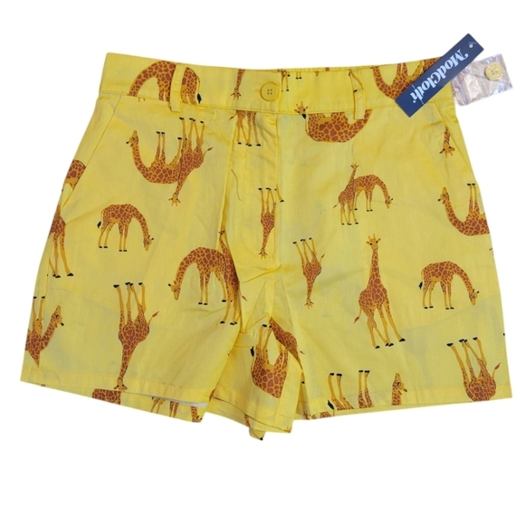 NWT Modcloth Giraffe Print Spring of Things Cotton Shorts - Picture 1 of 2